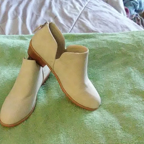Unkown Shoes - Beautifully made winter white faux suede bootie Unkown Shoes - Beautifully made winter white faux suede bootie